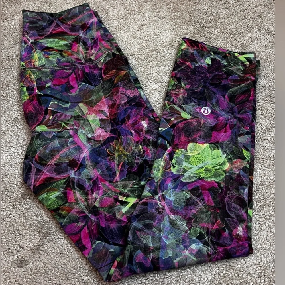 Lululemon Wunder Train High-Rise Tight 25" Vivid Floral Tone Multi Size 4 NWOT - Picture 4 of 7